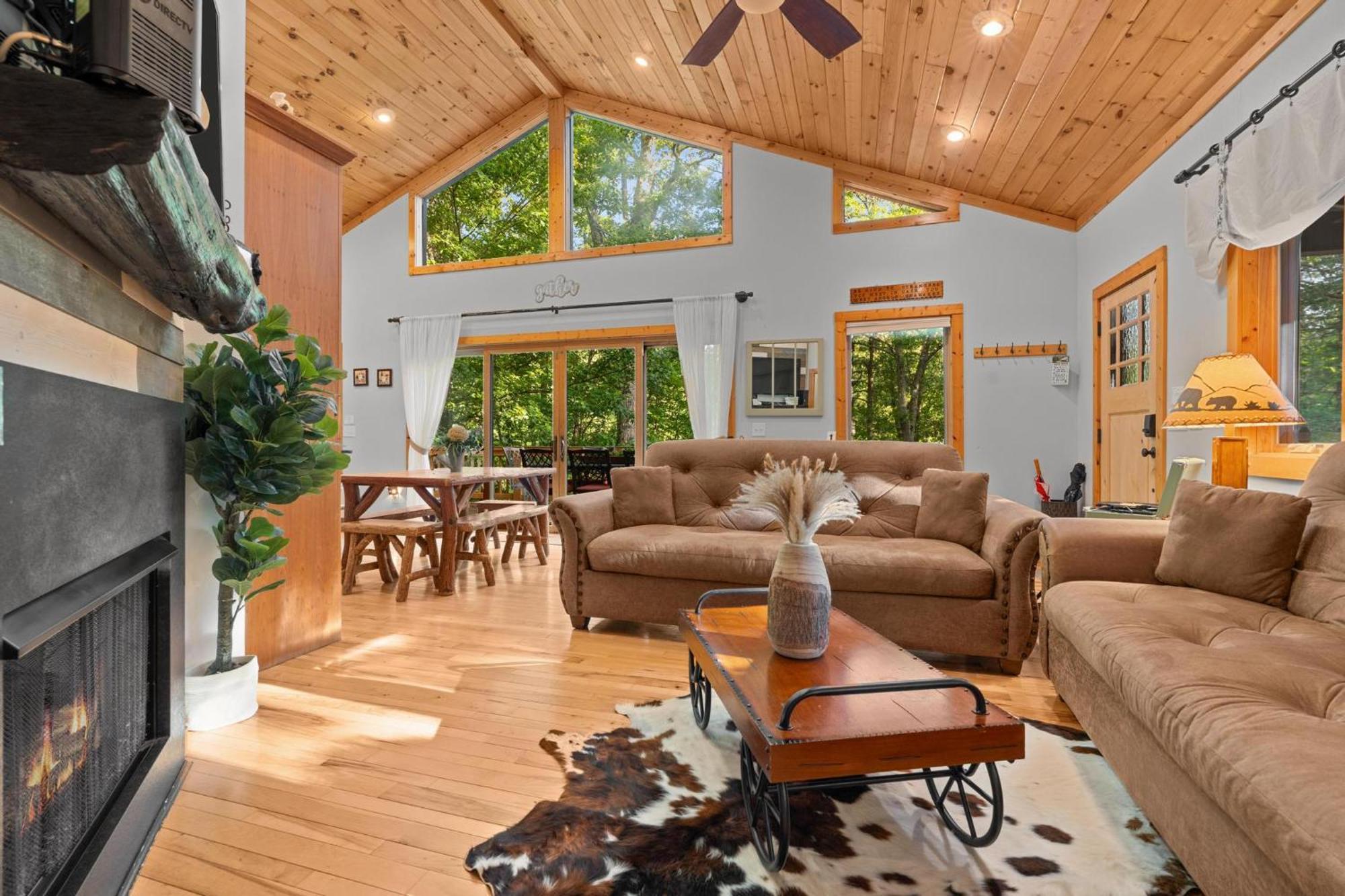 Lux Mtn Cabin Hot Tub, Fire Pit, Game Room 3Bd Franklin Kültér fotó