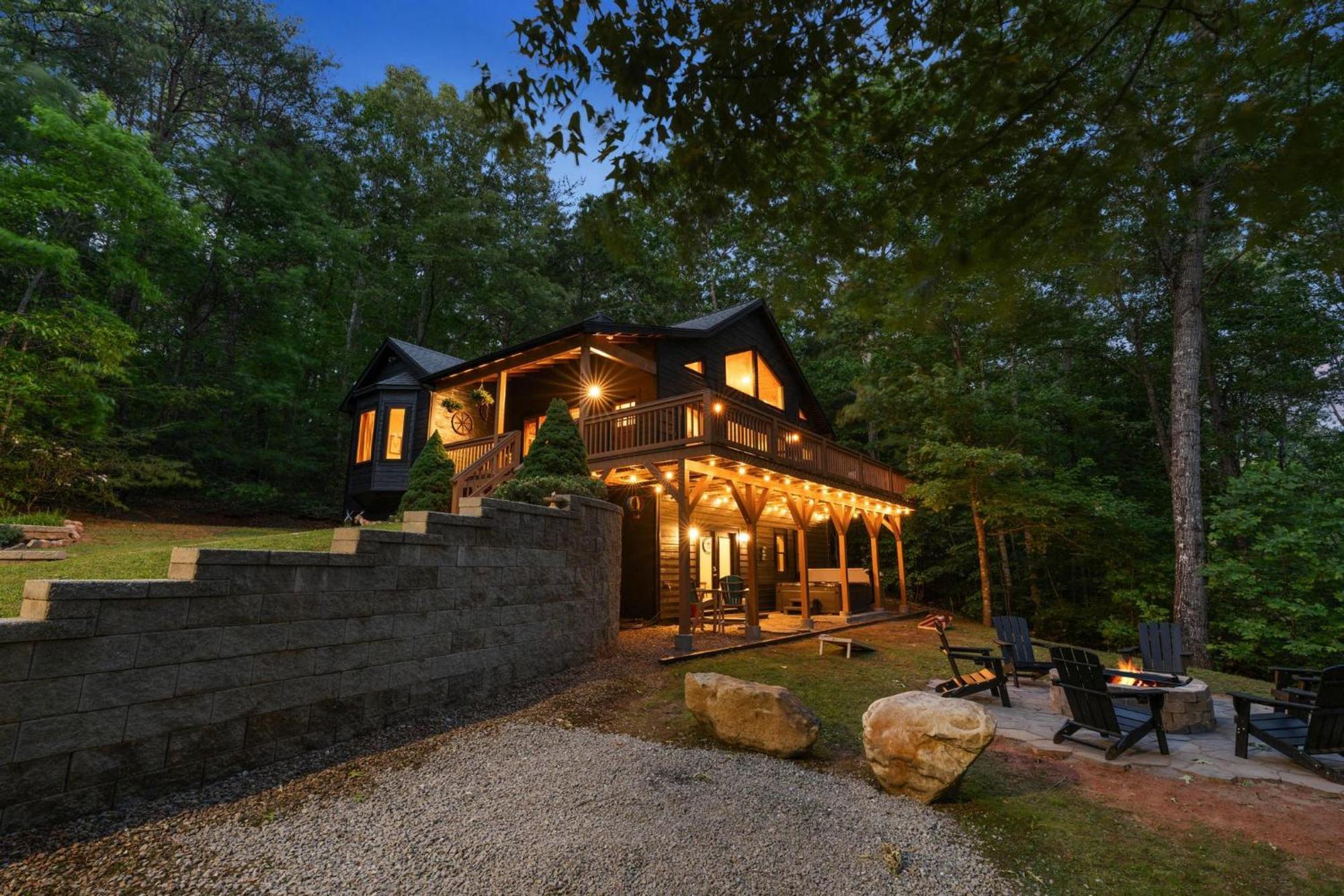 Lux Mtn Cabin Hot Tub, Fire Pit, Game Room 3Bd Franklin Kültér fotó